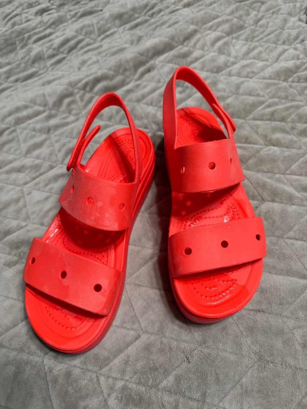Croc thick sole sandals size 8, Orange